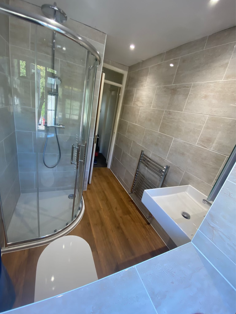 Natural scheme bathroom